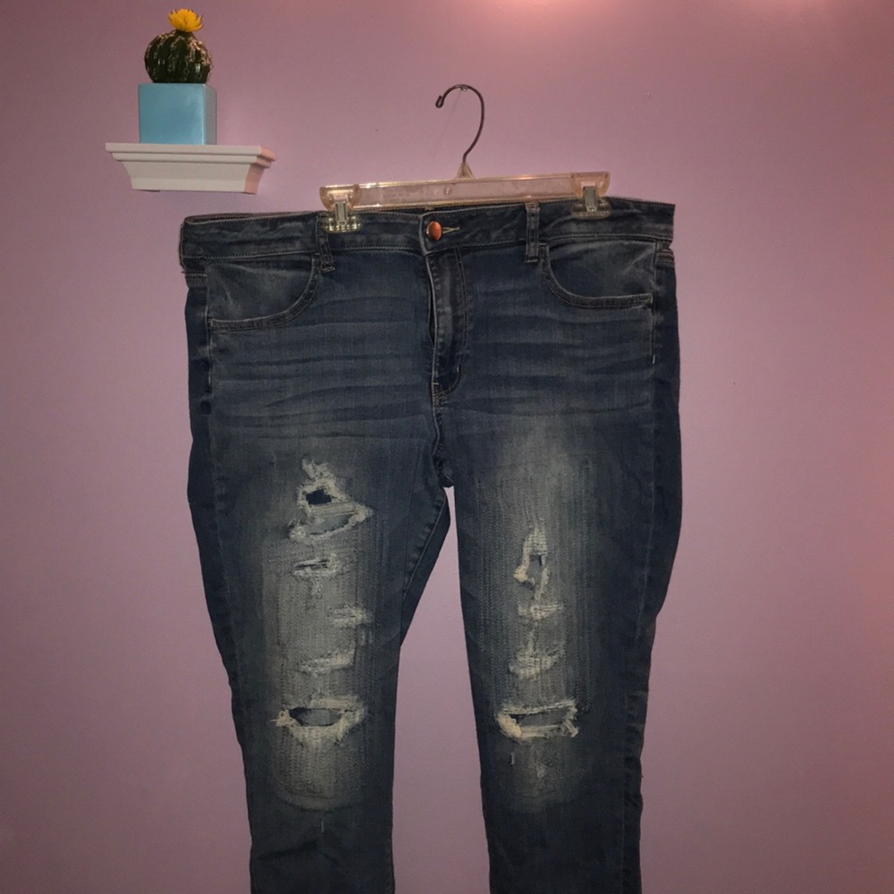 Distressed American eagle jeans